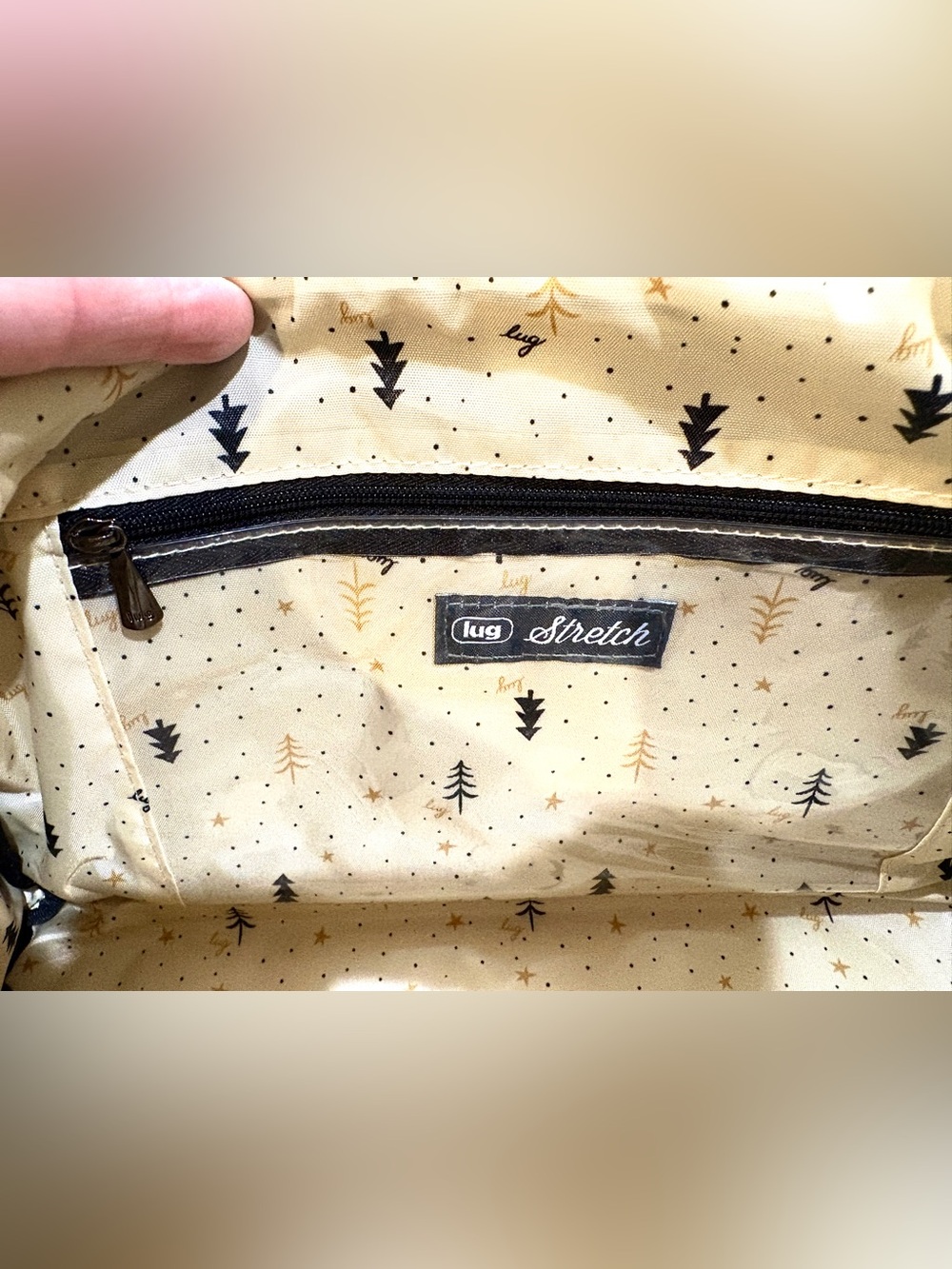 Lug Stretch Crossbody Bag. Snowman Trees. EUC - Picture 8 of 15